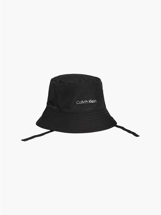 Bucket-hat-reciclado-Calvin-Klein