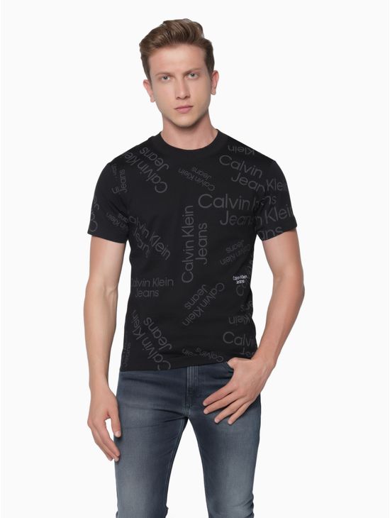 Playera-Con-Logotipo-en-mosaico-Calvin-Klein