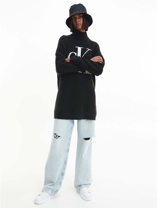 Sweater-Largo-con-Monograma---Calvin-Klein
