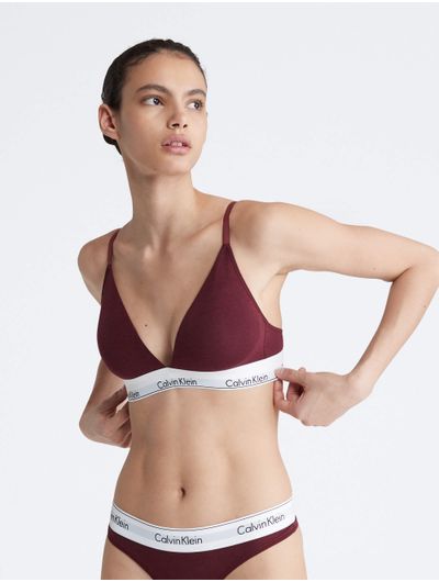 Resultado de búsqueda - Mujer en Underwear - Bras Rojo de R$369,00 até  R$2.119,00, Calvin Klein