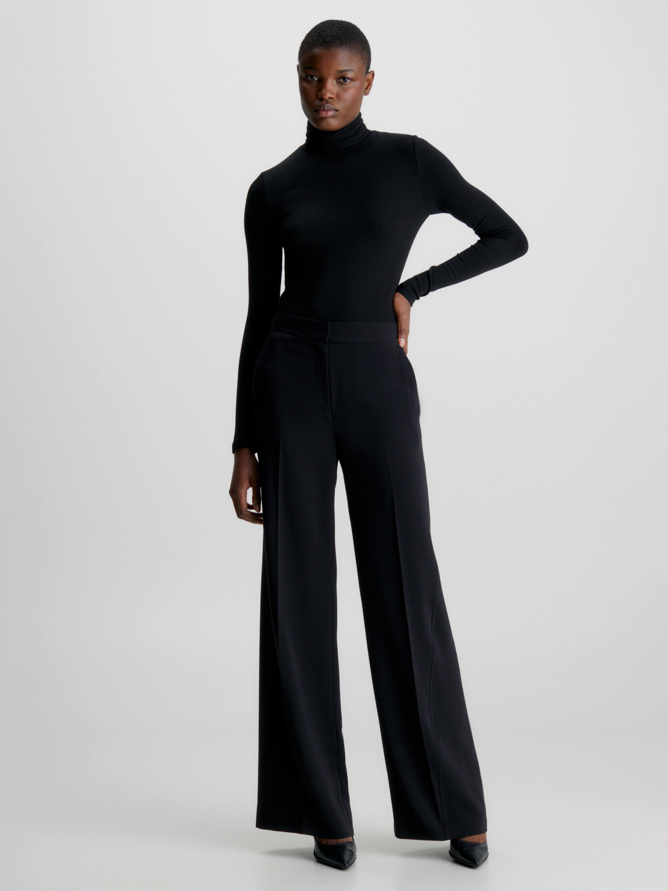 Suéter Calvin Klein Acanalado Mujer Negro