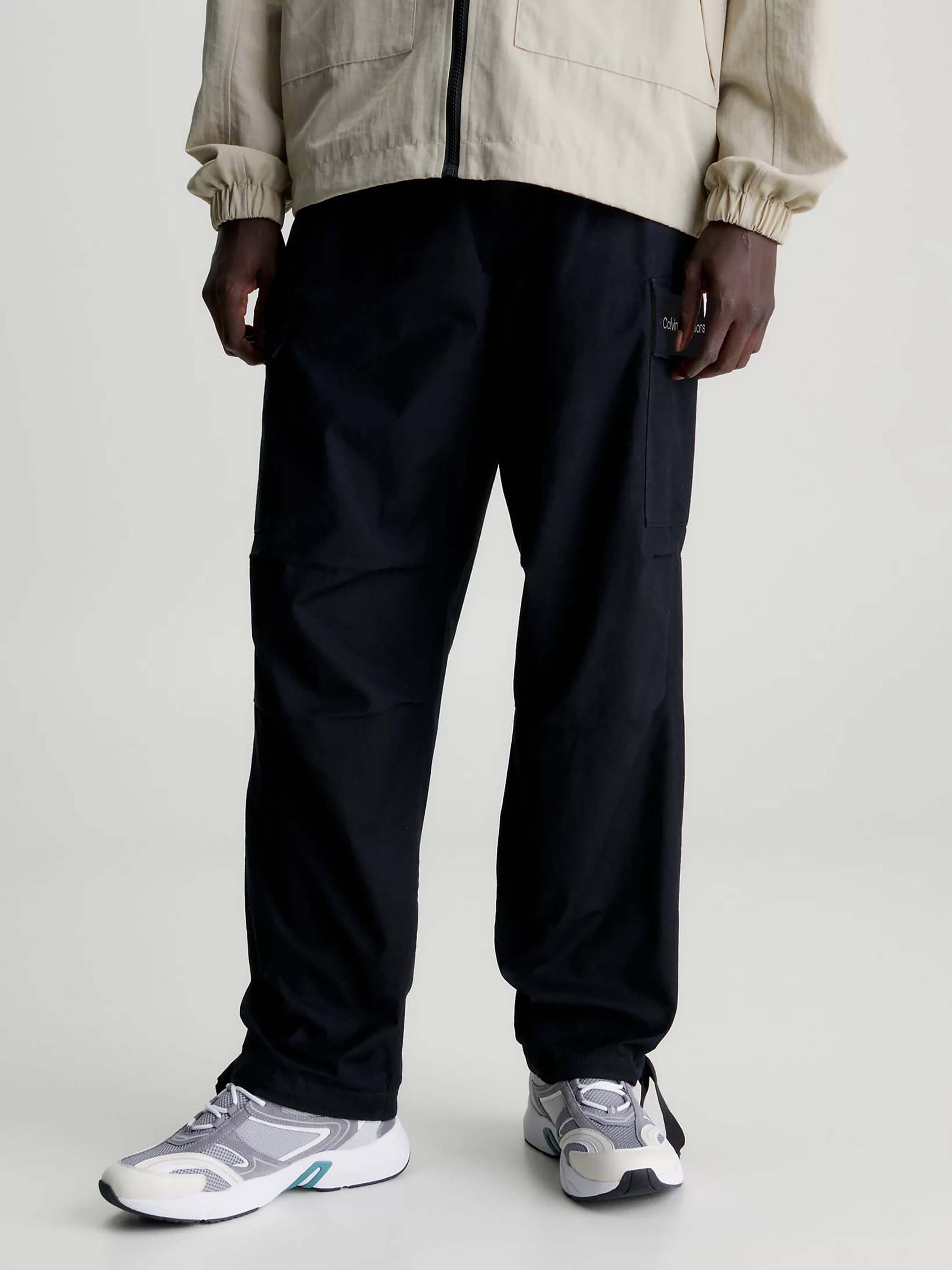 Pantalón Calvin Klein Cargo Hombre Negro