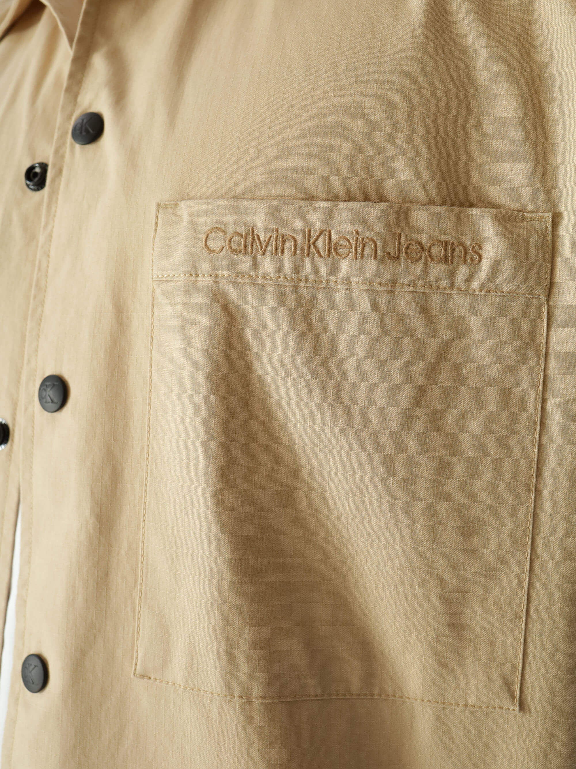 Camisa Calvin Klein Bolsillo Hombre Beige