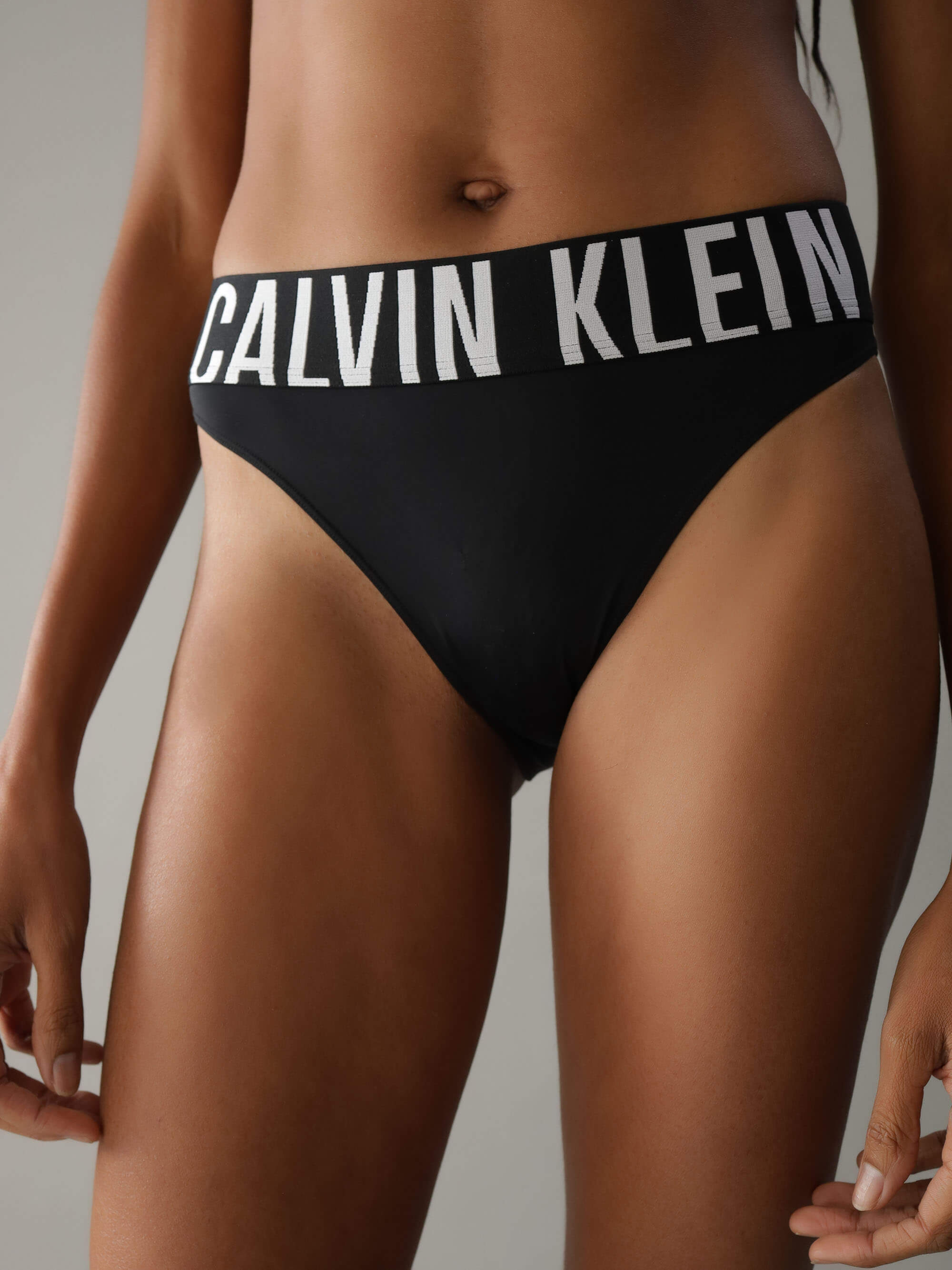 Bikini Calvin Klein Intense Power Mujer Negro