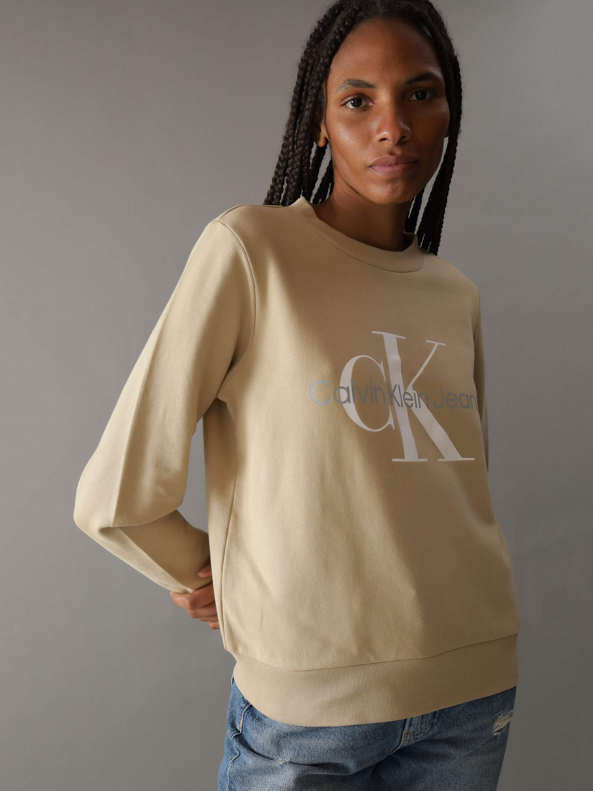 Sudadera Calvin Klein Logo Mujer Beige