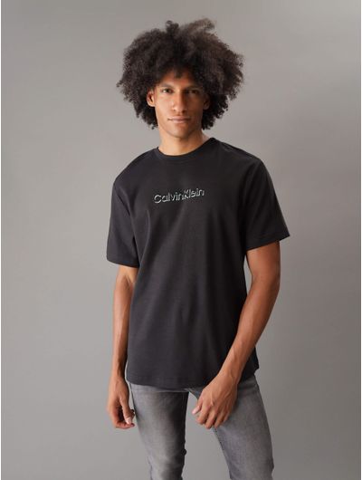 Playera-Calvin-Klein-Logo-en-Relieve-Hombre-Negro