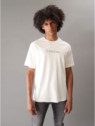 Playera-Calvin-Klein-Logo-en-Relieve-Hombre-Beige