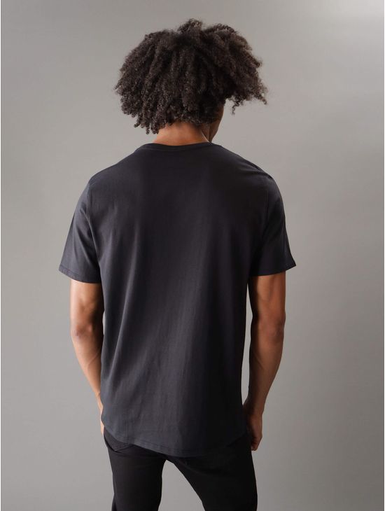 Playera-Calvin-Klein-logo-en-Contraste-Hombre-Negro