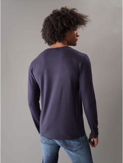 Playera-Calvin-Klein-Logo-en-Relieve-Hombre-Azul-Marino