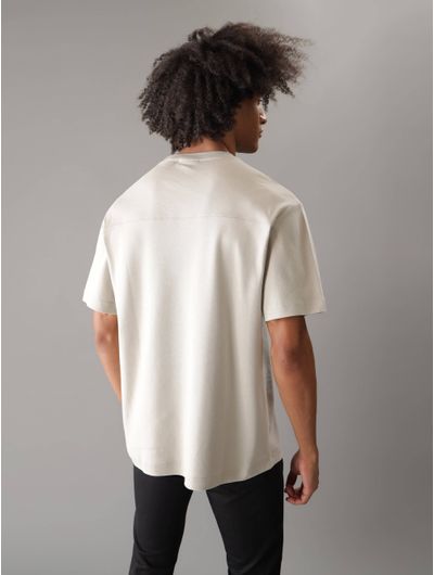 Playera-Calvin-Klein-Logo-en-Relieve-Hombre-Gris