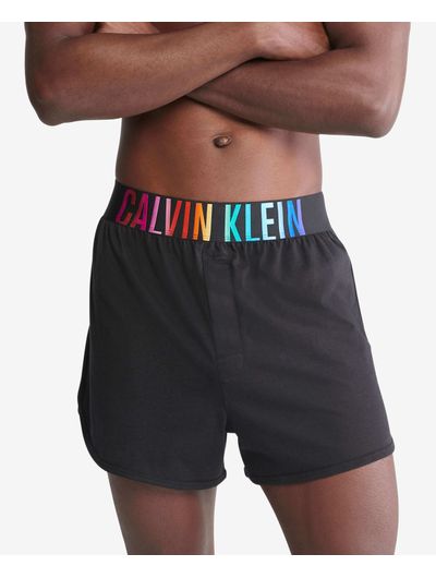 Short-Calvin-Klein-Intense-Power-Pride-Negro