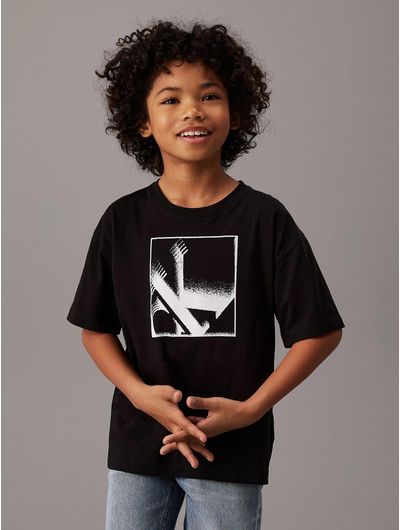 Playera-Calvin-Klein-con-Estampado-Niño-Negro