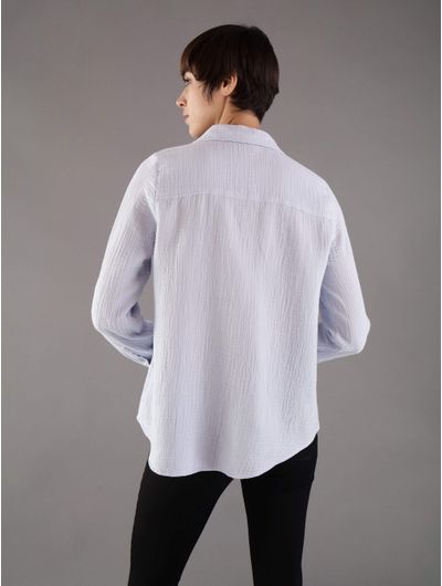 Camisa-Calvin-Klein-Acabado-Corrugado-Mujer-Azul