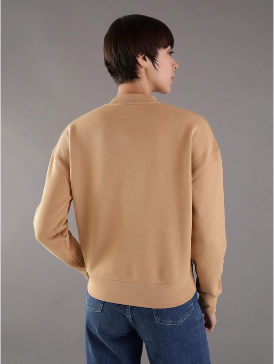Sudadera-Calvin-Klein-Logo-en-Relieve-Mujer-Cafe