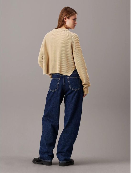 Sueter-Calvin-Klein-de-Canale-Monograma-Mujer-Cafe