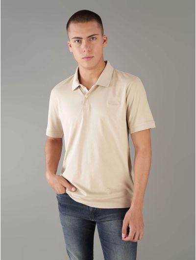 Polo-Calvin-Klein-con-Logo-Bordado-Hombre-Beige