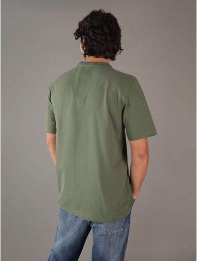 playera-calvin-klein-con-monologo-en-manga-hombre-verde