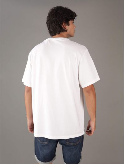 playera-calvin-klein-con-diseño-hombre-blanco