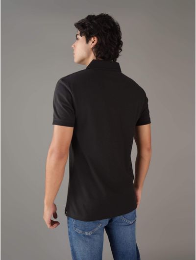 polo-calvin-klein-con-monologo-bordado-hombre-negro