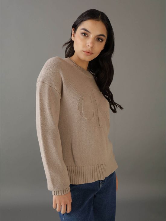 Sueter-Calvin-Klein-Monograma-en-Relieve-Mujer-Beige