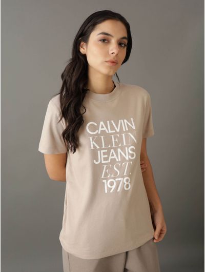 Playera-Calvin-Logo-Estampado-Mujer-Beige