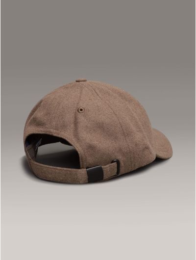 Gorra-Calvin-Klein-Logo-en-Relieve-Cafe