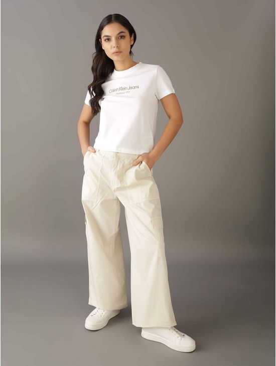 Playera-Calvin-Klein-Logo-Estampado-Mujer-Blanco