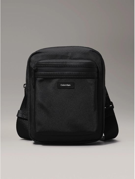 Bandolera-Calvin-Klein-Reporter-Hombre-Negro