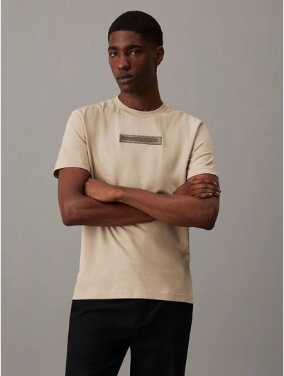 Playera-Calvin-Klein-Logo-Bordado-Hombre-Beige