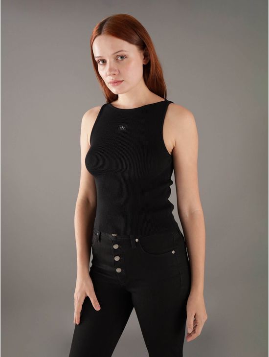 Top-Calvin-Klein-con-Monologo-Mujer-Negro