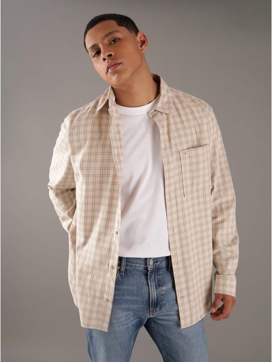 Camisa-Calvin-Klein-con-Estampado-A-Cuadros-Hombre-Beige
