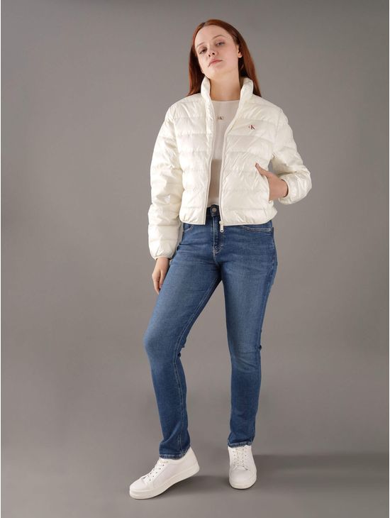 Chamarra-Calvin-Klein-con-Monograma-Estampado-Mujer-Blanco