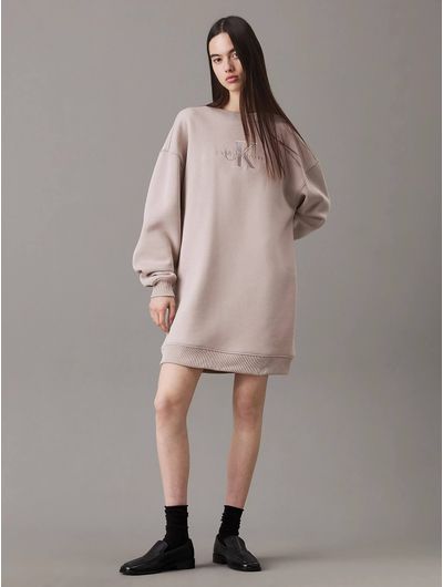 vestido-calvin-klein-estilo-sudadera-monologo-mujer-beige