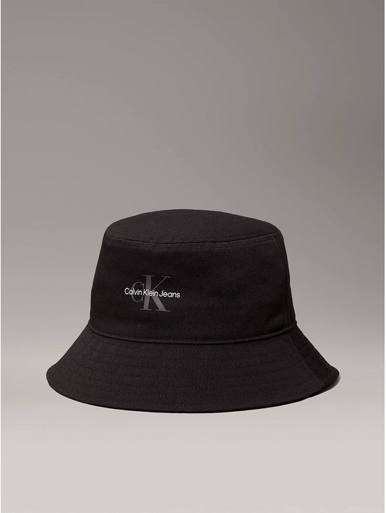 bucker-calvin-klein-logo-negro