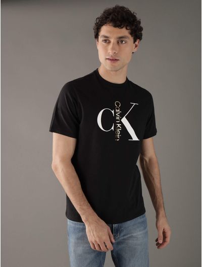 playera-calvin-klein-con-monologo-estampado-hombre-negro