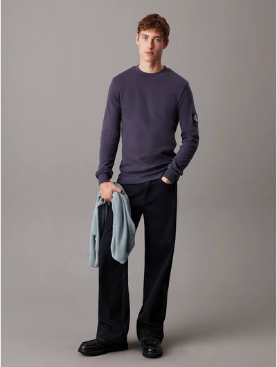 playera-calvin-klein-manga-larga-waffleada-hombre-morado