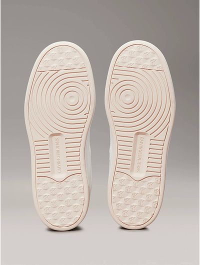 tenis-calvin-klein-monologo-mujer-blanco