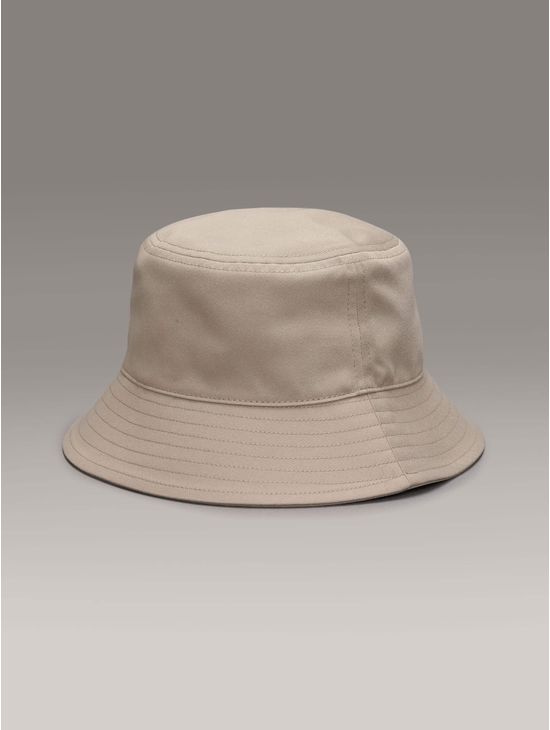 Bucket-Calvin-Klein-Logo-Mujer-Negro