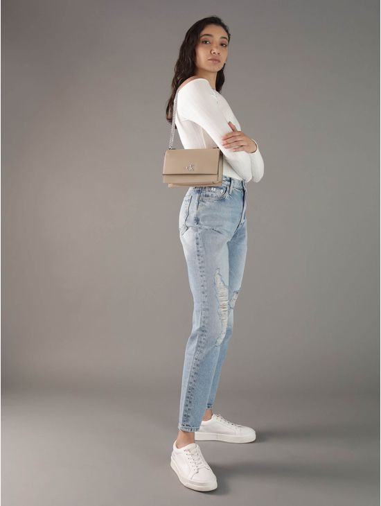 Bolsa-Crossbody-Calvin-Klein-con-Monologo-Mujer-Cafe