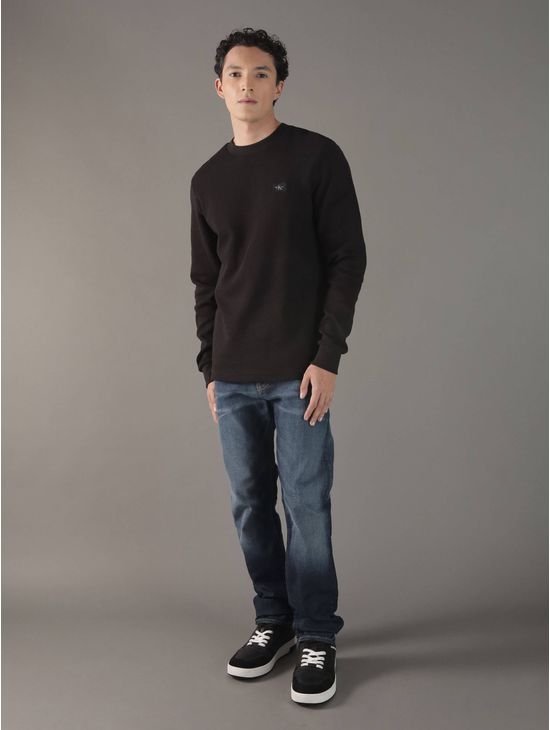 Playera-Calvin-Klein-Monologo-en-Placa-Hombre-Negro