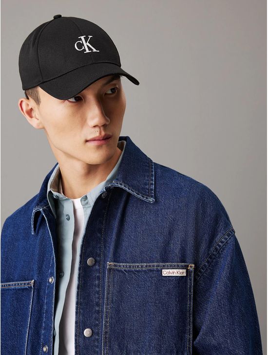 Gorra-Calvin-Klein-Monograma-Negro