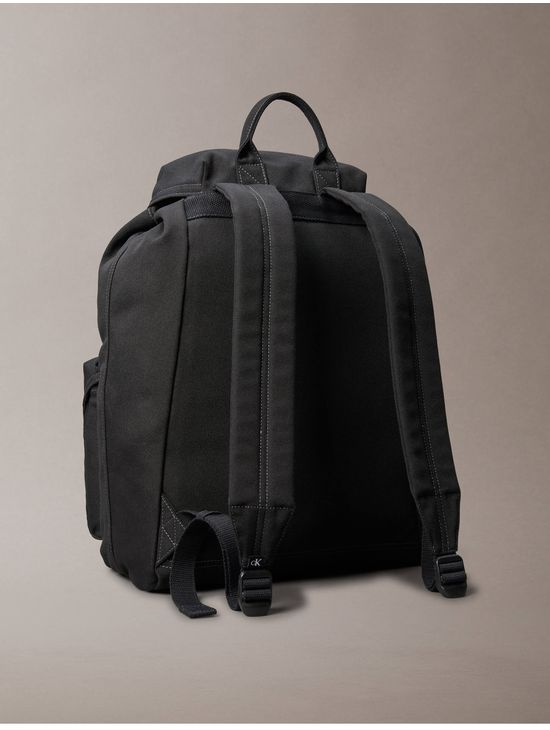 Mochila-Calvin-Klein-Workwear-Flap-Hombre-Negro