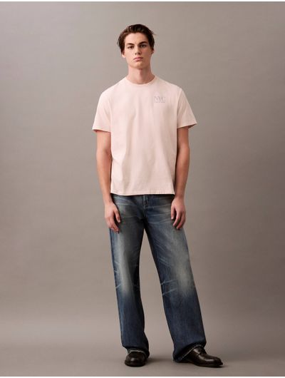 Playera-Calvin-Klein-Estampado-Espalda-Hombre-Rosa