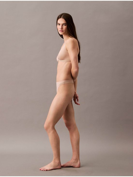 Tanga-Calvin-Klein-Perfectly-Fit-Mujer-Beige