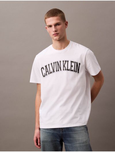 Playera-Calvin-Klein-Logo-Varisity-Hombre-Blanco