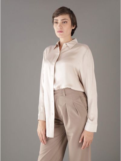 Camisa-Calvin-Klein-Jeans-con-Logo-Bordado-Mujer-Beige