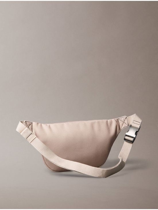 Cangurera-Calvin-Klein-Monologo-Hombre-Beige