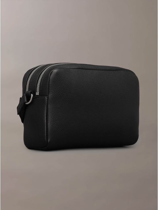 Bolsa-Calvin-Klein-Crossbody-con-Monograma-Mujer-Negro
