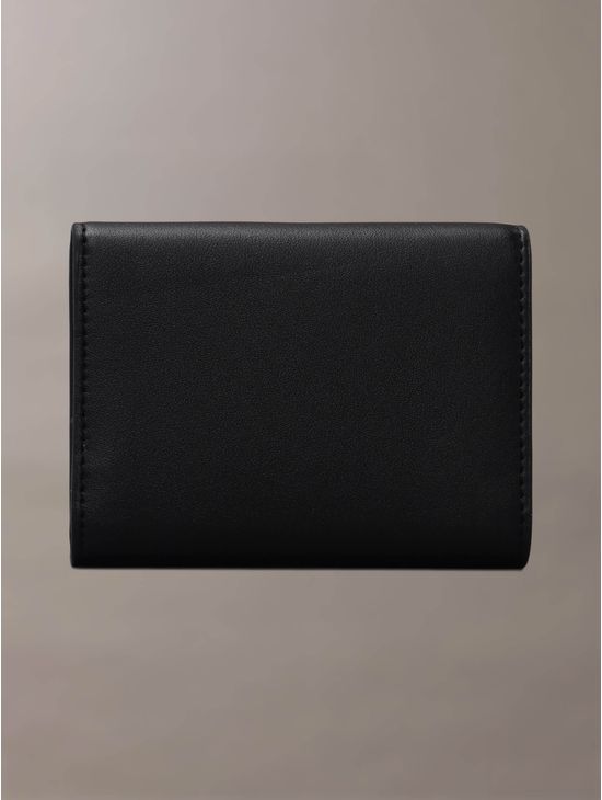 Cartera-Calvin-Klein-con-Monograma-Mujer-Negro
