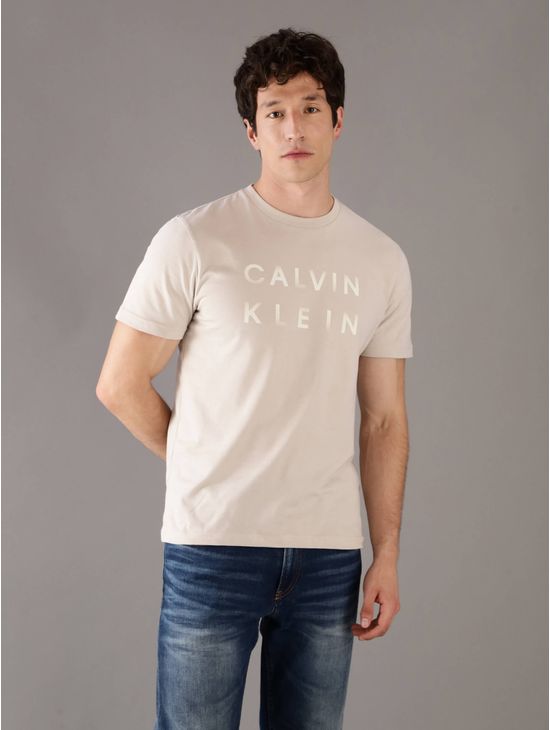 Playera-Calvin-Klein-Logo-Hombre-Beige